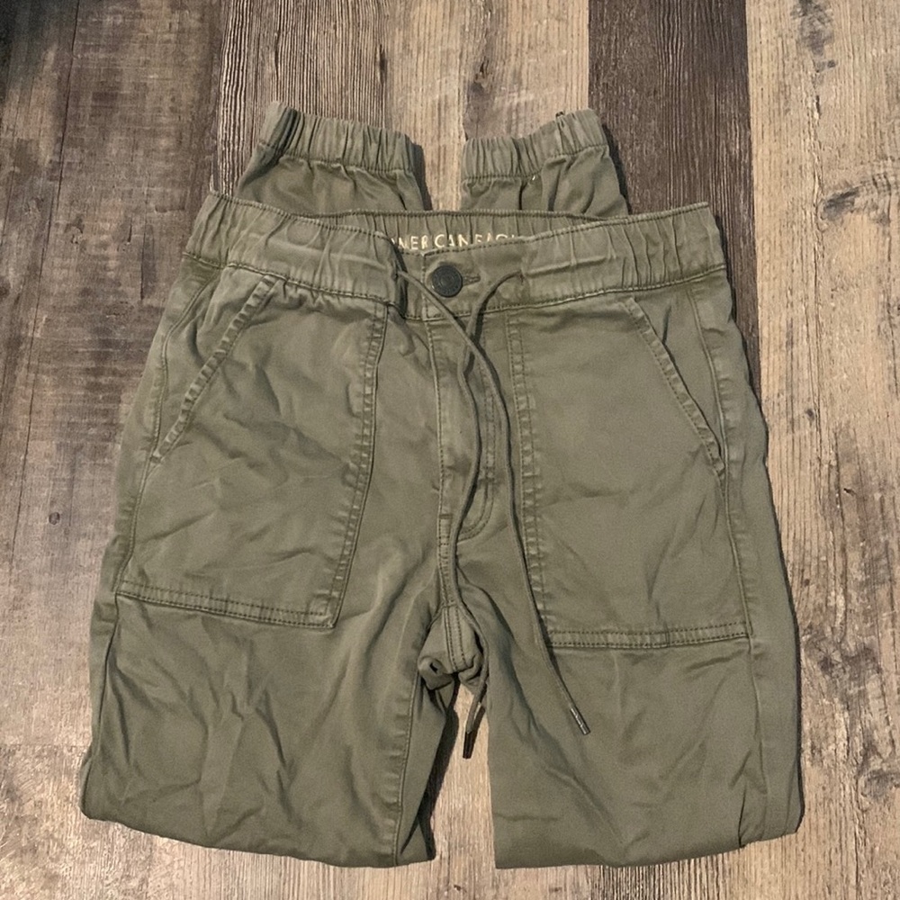 American eagle joggers